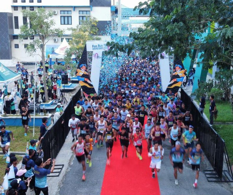 1.700 PESERTA IKUTI FUN RUN, REKTOR: ENERGI POSITIF DARI MASYARAKAT UNTUK IAIN KENDARI